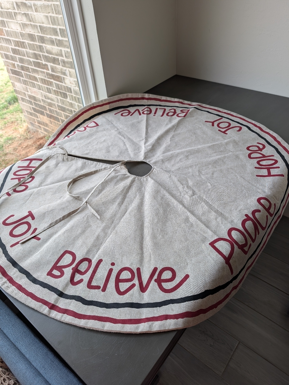 Christmas Tree Skirt Round Believe Peace Hope Joy Tan Brown 47.5" Dia